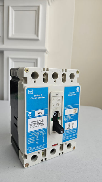 HFD3040 - EATON MOLDED CASE CIRCUIT BREAKER