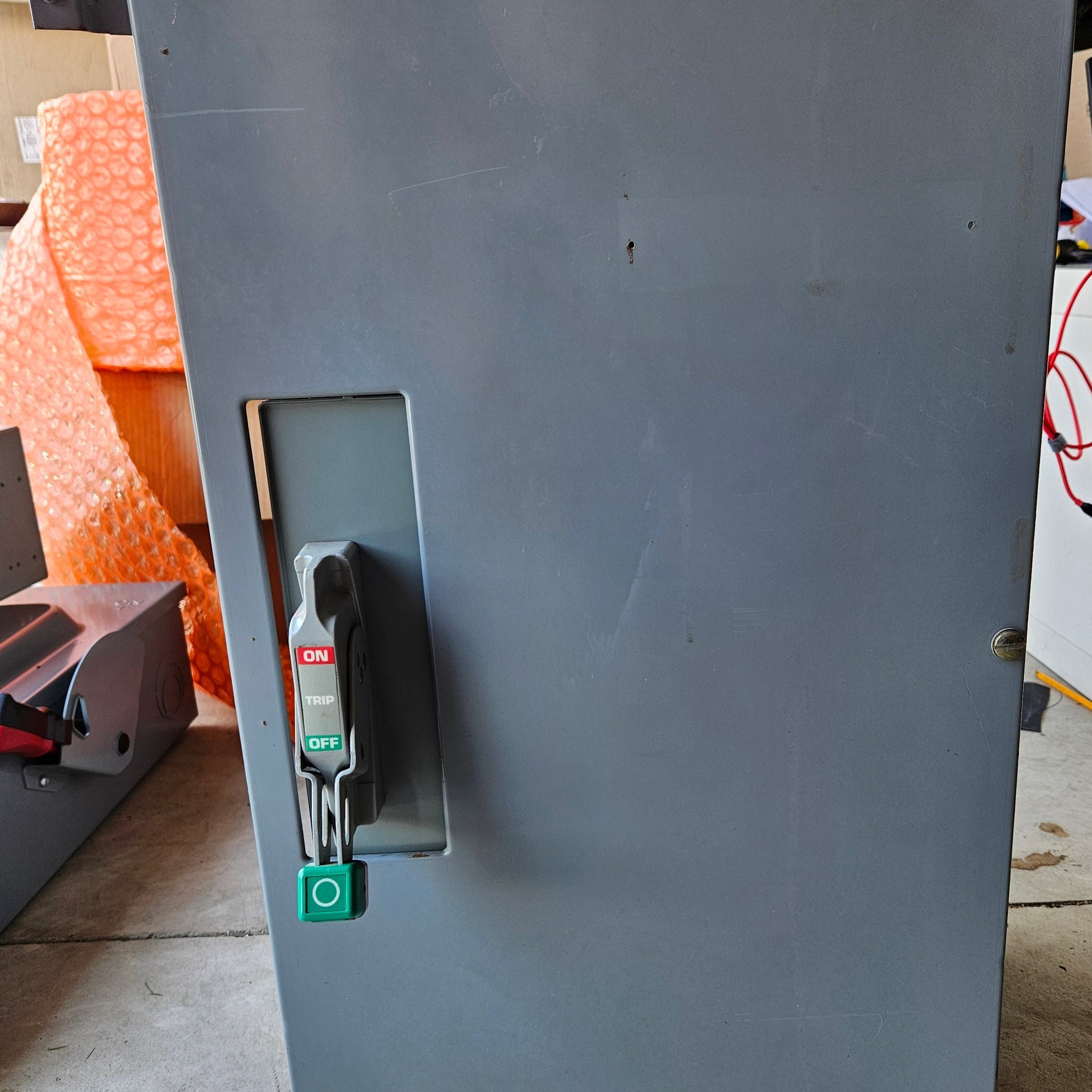 SQUARE D - MODEL 6 - MCC BUCKET - 400A Breaker Feeder